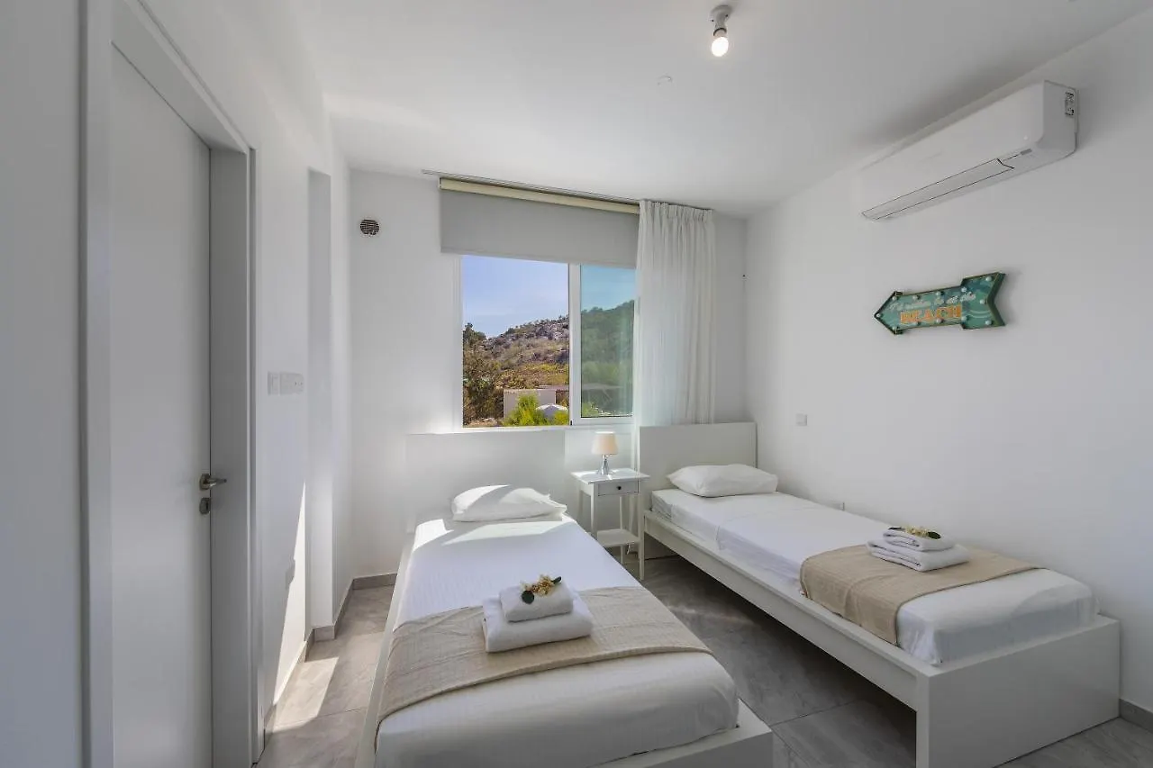 Protaras Villa Araella Ajía Nápa 0*,  Ciprus